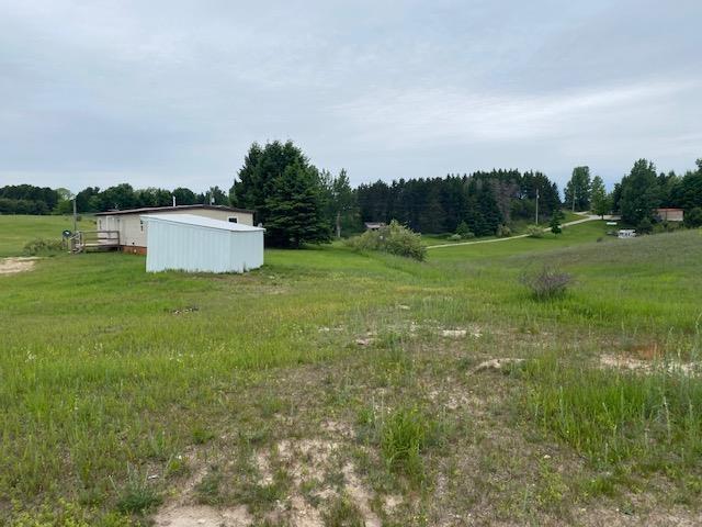 1313 Clous Rd, Kingsley, MI 49649