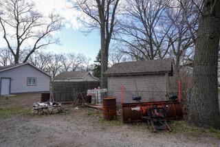 2928 Austin St, Muskegon, MI 49444 - view of yard