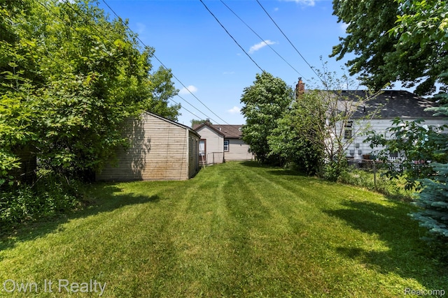 12408 Sarsfield Ave, Clinton Township, MI 48089 - view of yard