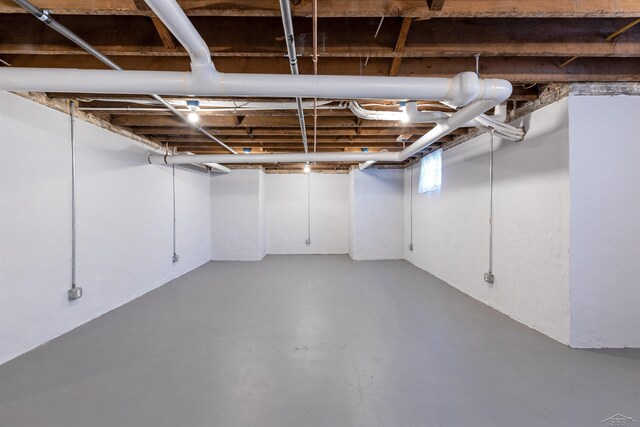 820 N Johnson St, Bay City, MI 48708 - view of basement