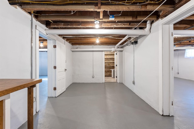 820 N Johnson St, Bay City, MI 48708 - unfinished basement featuring stairway