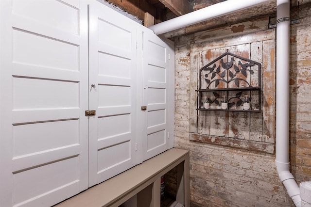820 N Johnson St, Bay City, MI 48708 - view of mudroom