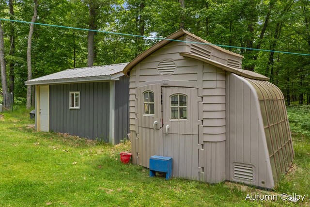 5980 Division St, Newaygo, MI 49337 - view of outbuilding with view of scattered trees