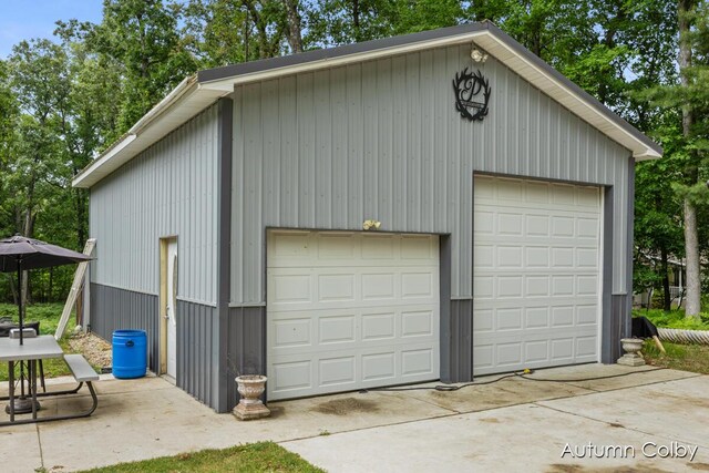 5980 Division St, Newaygo, MI 49337 - view of detached garage