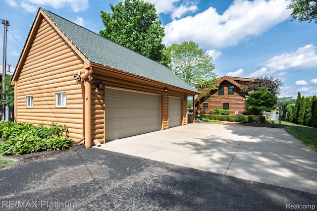 2757 S Hacker Rd, Brighton, MI 48114 - view of garage