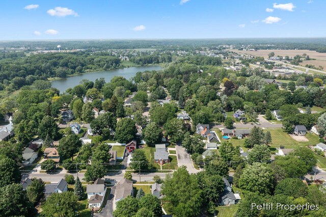 340 E Main St SE, Caledonia, MI 49316 - bird's eye view of a nearby body of water