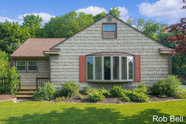 3897 Obrien St SW, Grand Rapids, MI 49534 - view of front of home with a front yard