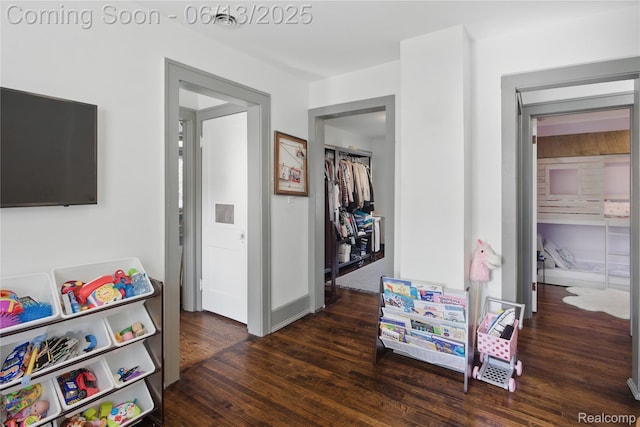 1390 W Blvd, Berkley, MI 48072 - hall with wood finished floors and baseboards
