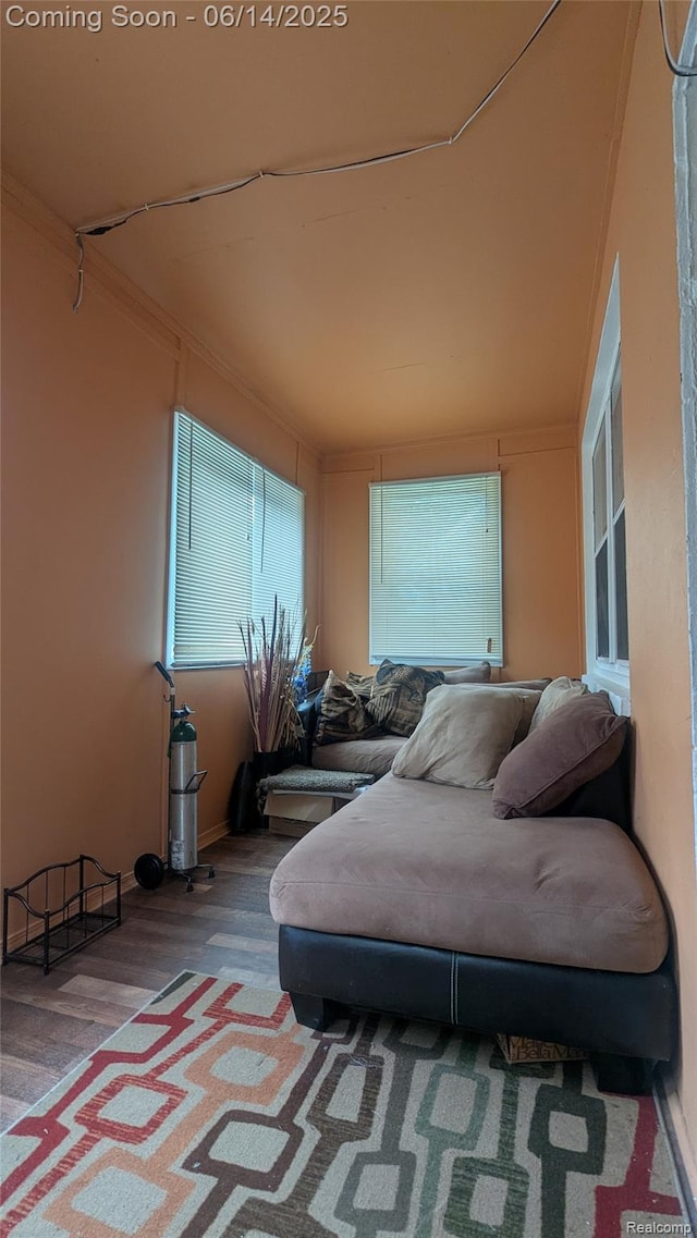 100 Oliver St, Pontiac, MI 48342 - living room featuring wood finished floors