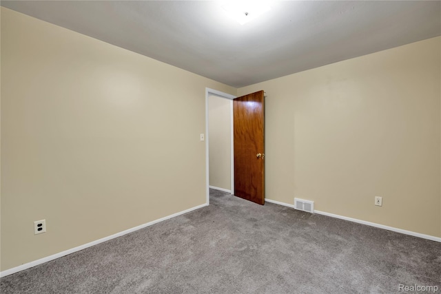 27416 Audrey Ave, Macomb, MI 48092 - carpeted empty room with baseboards