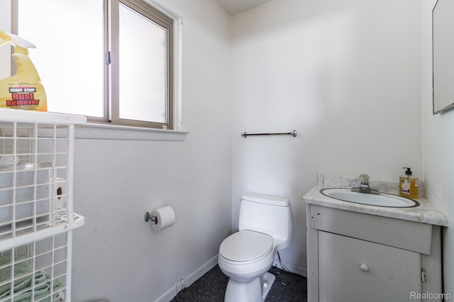 5156 Chestershire Ct, West Bloomfield, MI 48322 - bathroom with toilet and vanity