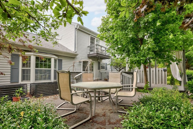 429 Zehnder Dr, Frankenmuth, MI 48734 - patio / terrace with outdoor dining space
