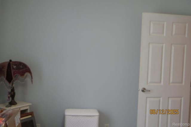 10571 Baraga St, Taylor, MI 48180 - view of bathroom
