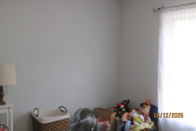 10571 Baraga St, Taylor, MI 48180 - view of bathroom