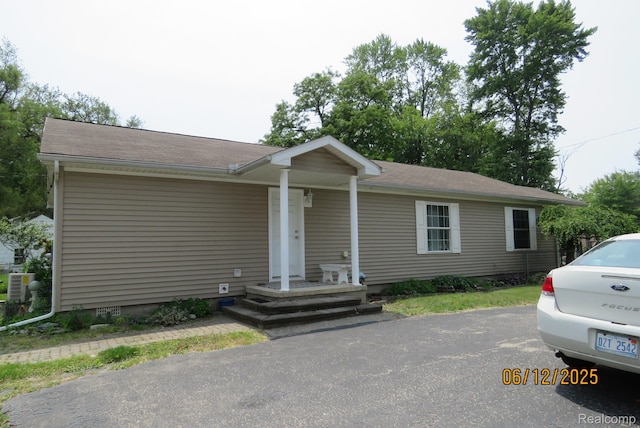 10571 Baraga St, Taylor, MI 48180 - view of front of property