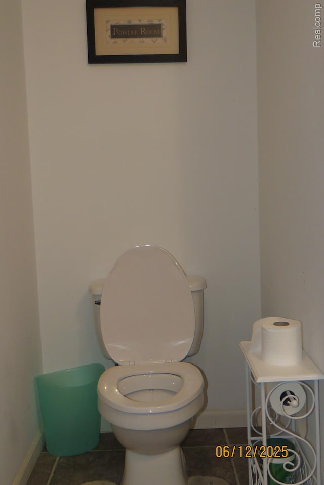 10571 Baraga St, Taylor, MI 48180 - bathroom featuring baseboards and tile patterned floors