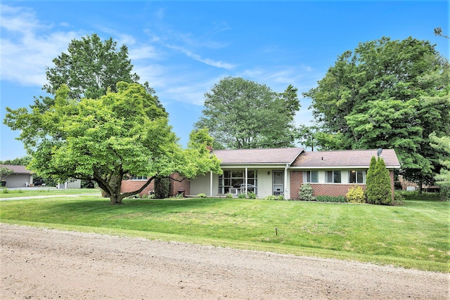 30151 Westfield St, Farmington Hills, MI 48334 - ranch-style house with a front lawn
