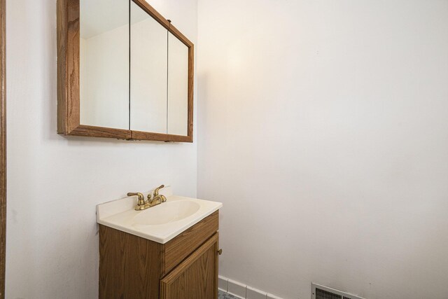 30151 Westfield St, Farmington Hills, MI 48334 - bathroom with vanity