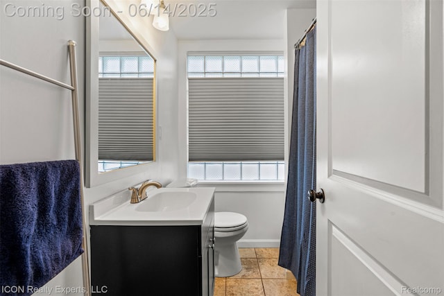 246 E Chesterfield St, Ferndale, MI 48220 - bathroom featuring vanity, plenty of natural light, and tile patterned flooring