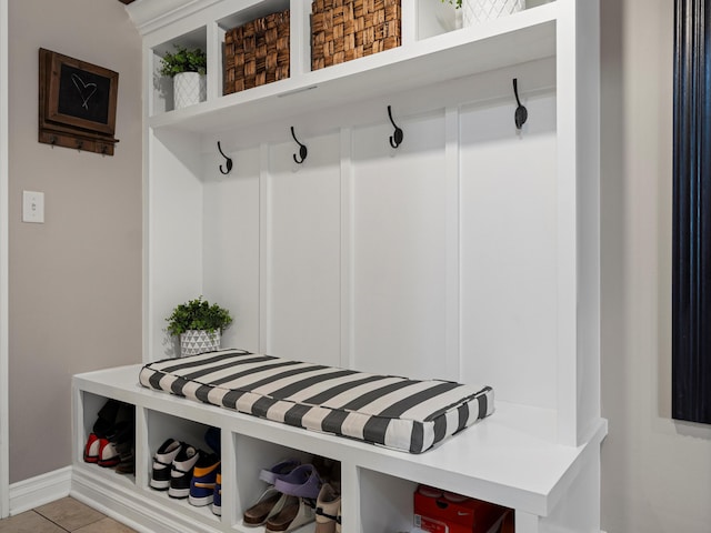 13531 Brampton Ct, Utica, MI 48315 - mudroom featuring tile patterned floors and baseboards