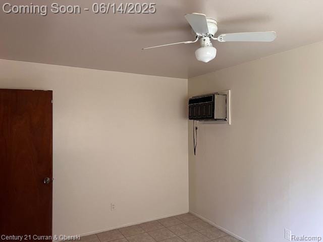 6423-25 Evergreen Rd, Detroit, MI 48228 - empty room featuring an AC wall unit and a ceiling fan