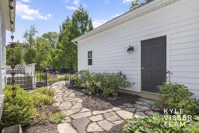 3 Woodward Ln SE, Grand Rapids, MI 49506 - view of exterior entry