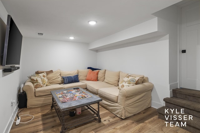 3 Woodward Ln SE, Grand Rapids, MI 49506 - living area featuring light wood-style flooring and recessed lighting