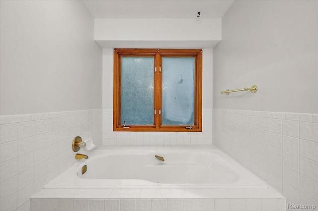 2696 Cedar Key Dr, Lake Orion, MI 48360 - bathroom with a bath