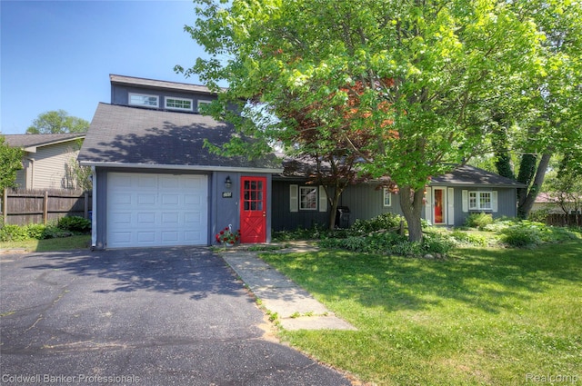 290 Florawood Blvd, Waterford, MI 48327 - view of front of property featuring asphalt driveway