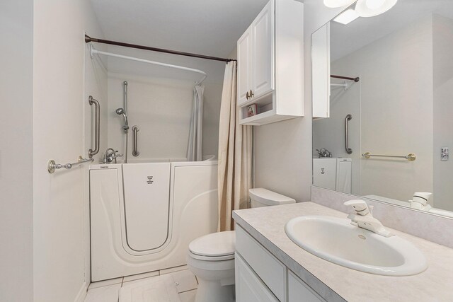 301 Golf View Ln, Elk Rapids, MI 49629