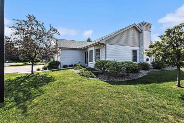 301 Golf View Ln, Elk Rapids, MI 49629