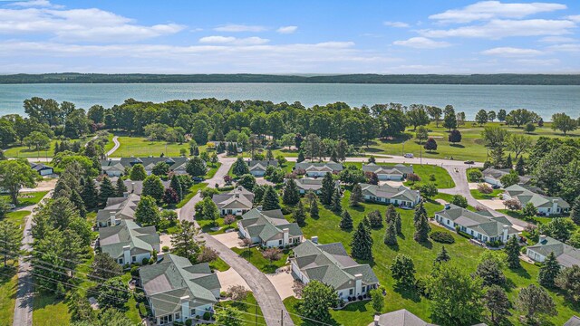 301 Golf View Ln, Elk Rapids, MI 49629