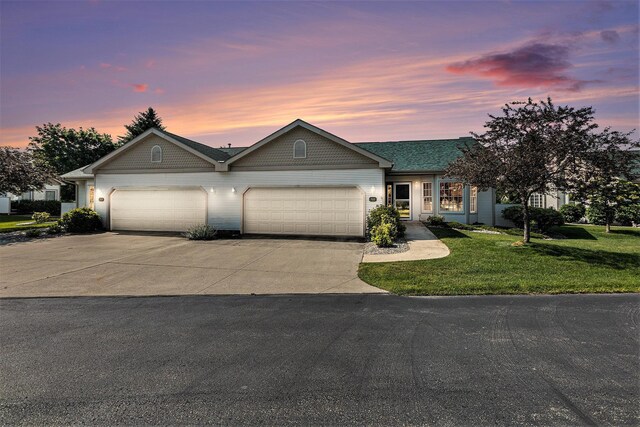 301 Golf View Ln, Elk Rapids, MI 49629