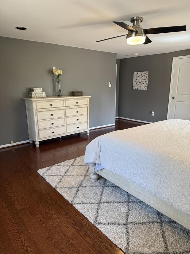 5653 Powder Horn Dr, West Bloomfield, MI 48322 - bedroom with wood finished floors and ceiling fan
