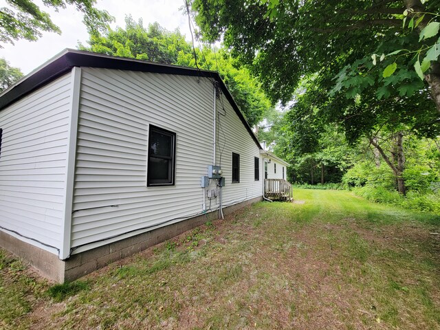 10765 Northland Dr, Big Rapids, MI 49307 - view of side of home