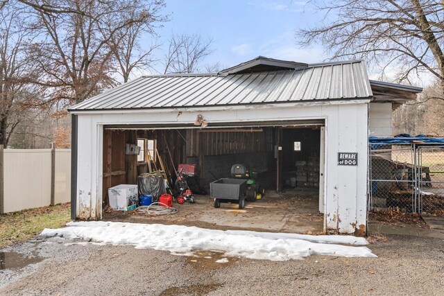 10765 Northland Dr, Big Rapids, MI 49307 - view of detached garage