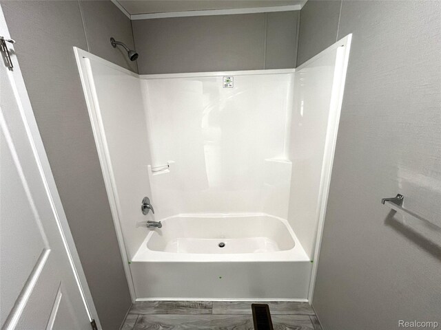1029 Raven Dr, Bay City, MI 48706 - photo 14