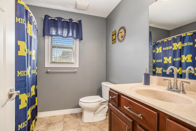 7990 Hemel Ln, Richland, MI 49083 - full bathroom with vanity and curtained shower