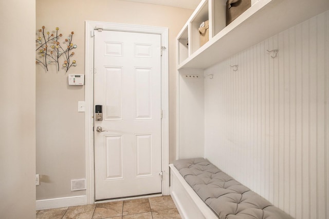 7990 Hemel Ln, Richland, MI 49083 - mudroom featuring light tile patterned floors