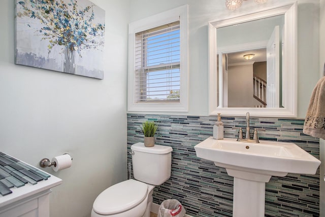 7990 Hemel Ln, Richland, MI 49083 - half bath with backsplash and tile walls