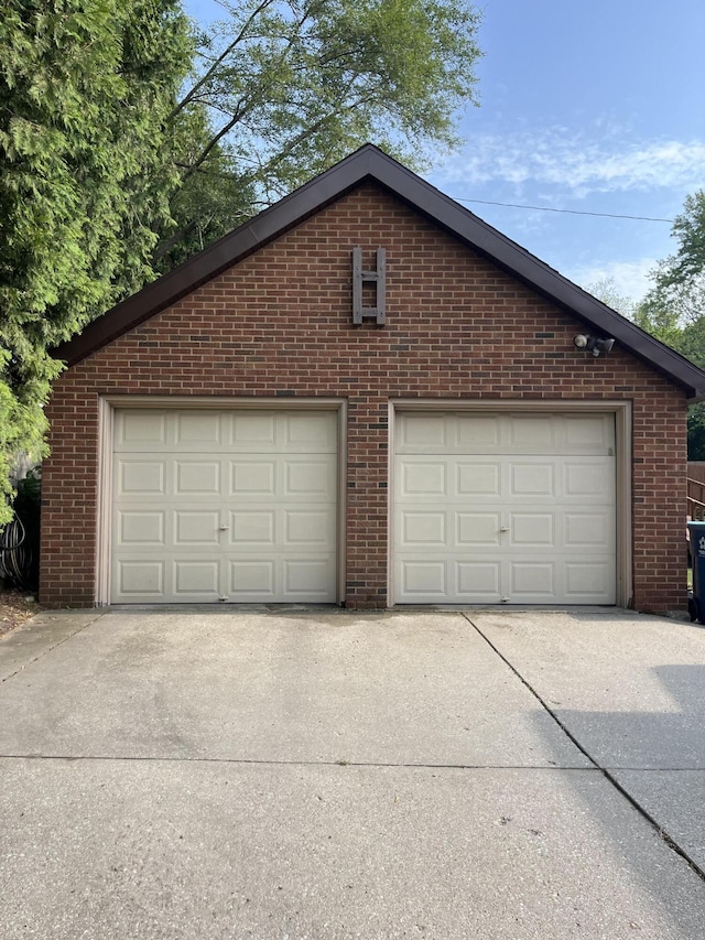261 W Main St, Hart, MI 49420 - view of garage