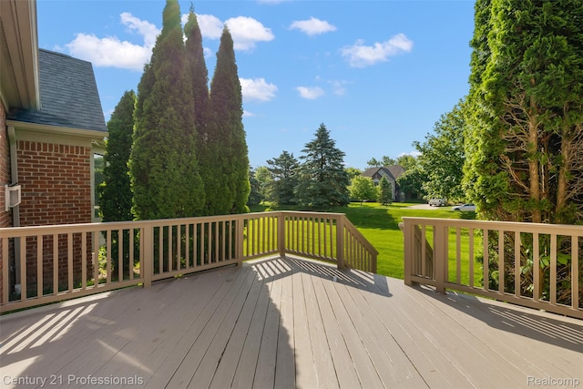 4013 Ardsley Ct, Clarkston, MI 48348 - deck featuring a lawn