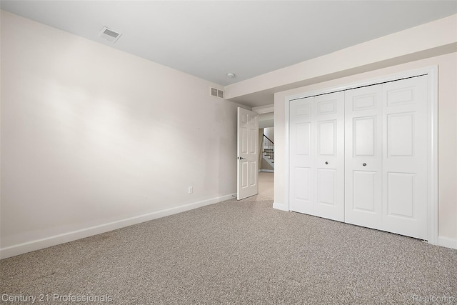 4013 Ardsley Ct, Clarkston, MI 48348 - unfurnished bedroom with baseboards and a closet