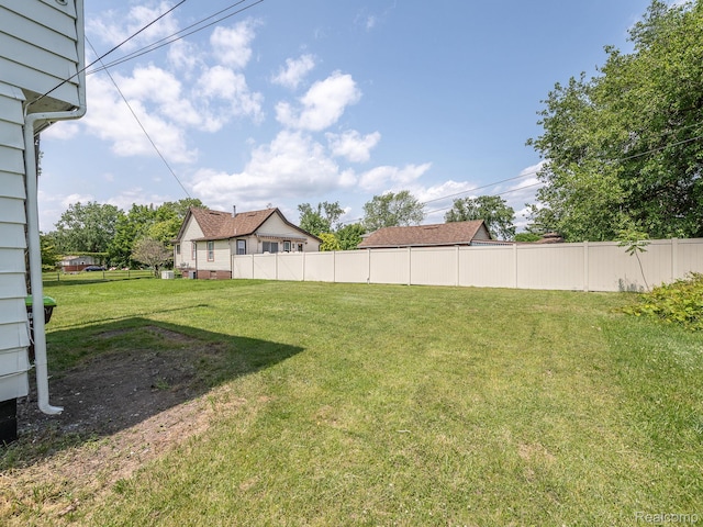 1309 Wood St, Monroe, MI 48161 - view of yard