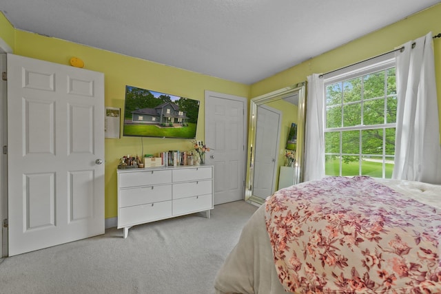 11888 Many Oaks Dr, Interlochen, MI 49643