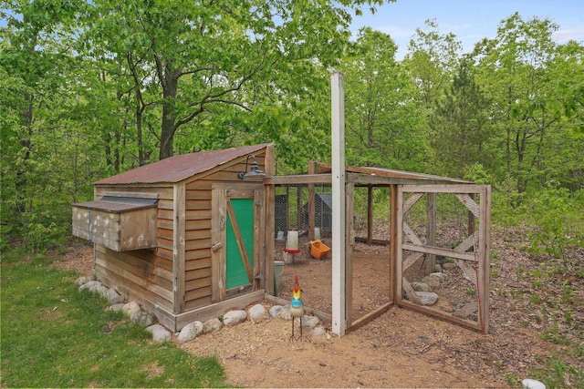 11888 Many Oaks Dr, Interlochen, MI 49643