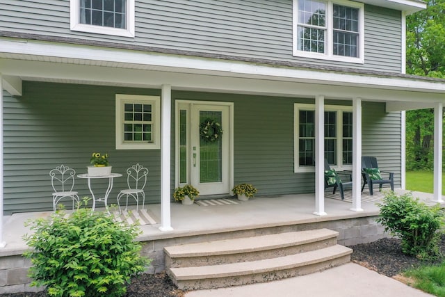 11888 Many Oaks Dr, Interlochen, MI 49643