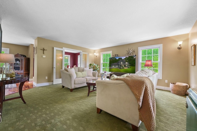 11888 Many Oaks Dr, Interlochen, MI 49643