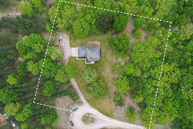 11888 Many Oaks Dr, Interlochen, MI 49643