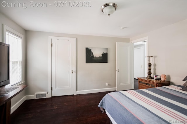 3924 Yorkshire Rd, Detroit, MI 48224 - bedroom with baseboards and wood finished floors